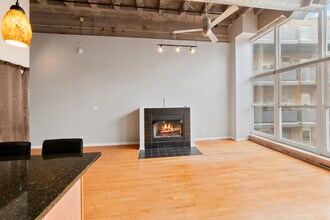 1834 Ridge Ave in Evanston, IL - Building Photo - Building Photo