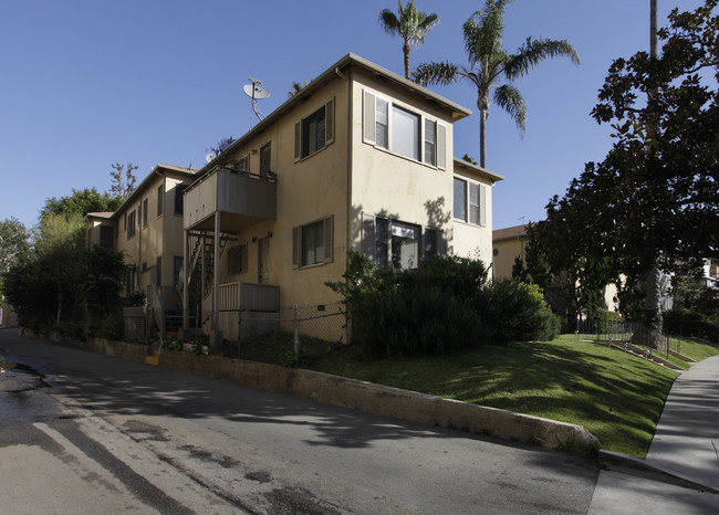 123-133 San Vicente Blvd in Santa Monica, CA - Foto de edificio - Building Photo