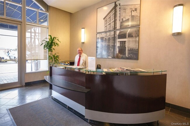 25 Leroy Pl in New Rochelle, NY - Building Photo - Building Photo