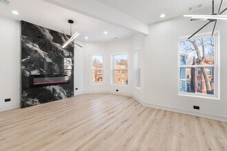 6430 S Eberhart Ave in Chicago, IL - Building Photo - Building Photo