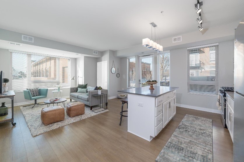 Park 205 Apartments in Park Ridge, IL