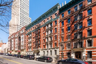 509 West 122Nd Street in New York, NY - Building Photo