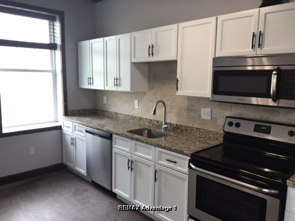 12 Nebraska St in Worcester, MA - Building Photo