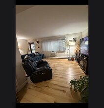 331 Cricket Ln, Unit 331A in Woodbridge Township, NJ - Building Photo - Building Photo