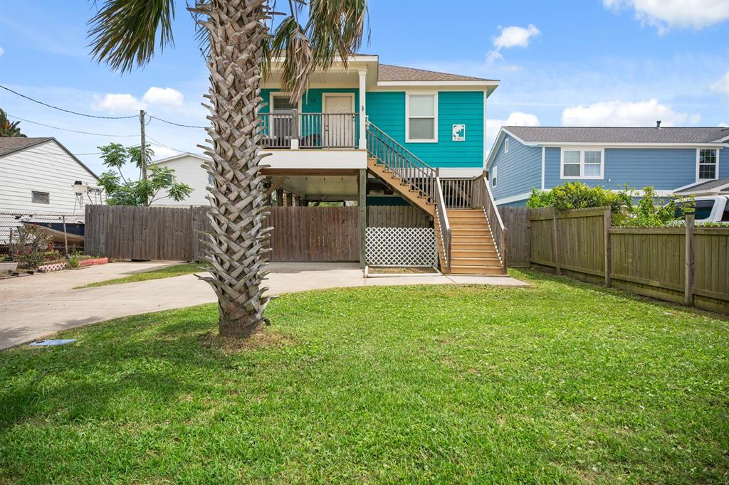 2302 103rd St in Galveston, TX - Building Photo