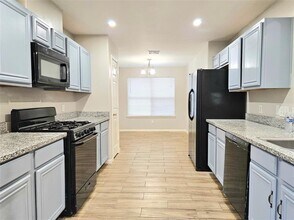 6010 Fergis Dr in Katy, TX - Building Photo - Building Photo
