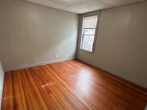 10 Adams St in Lynn, MA - Building Photo - Building Photo