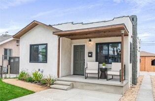 745 W 106th St in Los Angeles, CA - Building Photo