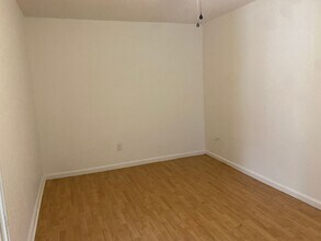 1723 W Matthews Ave in Jonesboro, AR - Foto de edificio - Building Photo