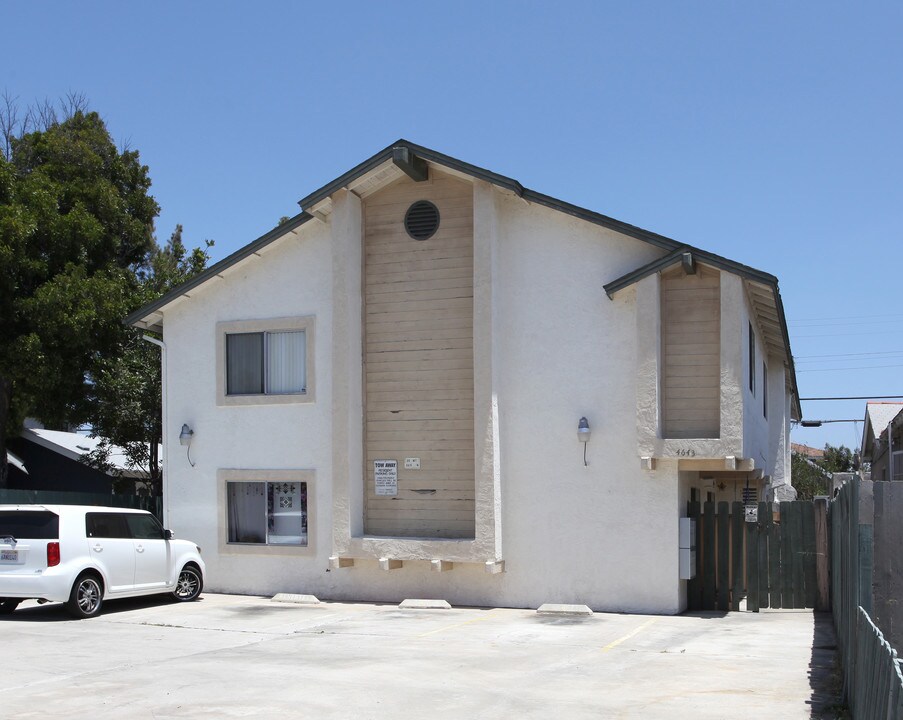 4643 Wilson Ave in San Diego, CA - Building Photo