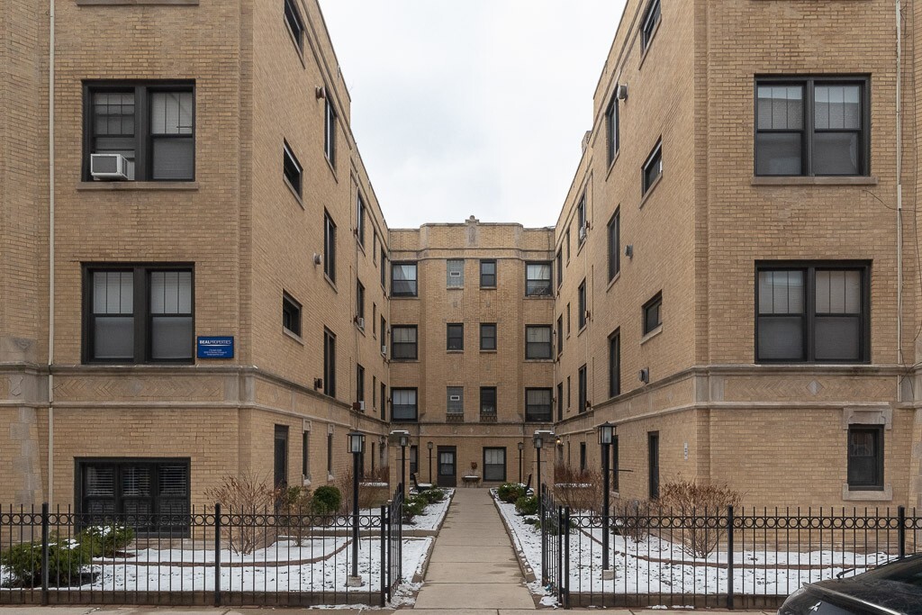 2843 N Orchard St in Chicago, IL - Building Photo
