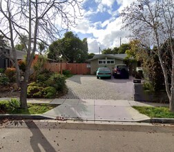 5390 Hewlett Dr in San Diego, CA - Building Photo - Building Photo