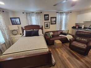 3719 Longfellow Rd in Tallahassee, FL - Building Photo - Building Photo