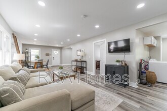 537 N Sheffield Ave in Indianapolis, IN - Building Photo - Building Photo