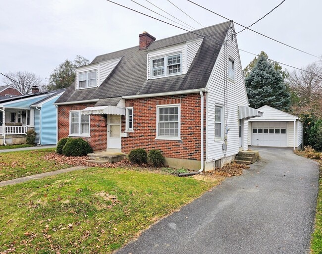 426 Cherry St in Lititz, PA - Building Photo - Building Photo