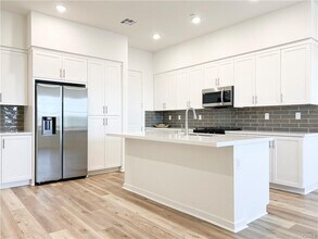 22019 Florence Cir in Walnut, CA - Foto de edificio - Building Photo
