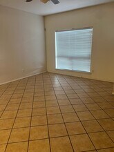 1405 N 15th St, Unit 9 in McAllen, TX - Foto de edificio - Building Photo