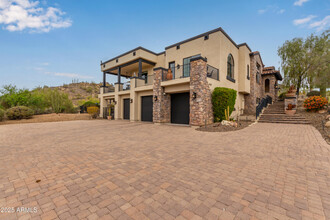 36138 N Summit Dr in Cave Creek, AZ - Building Photo - Building Photo