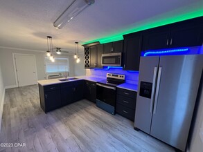 121 Casa Pl-Unit -2 in Panama City Beach, FL - Building Photo - Building Photo