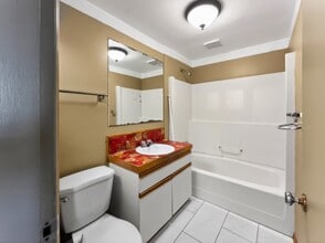 641 Prideaux St in Nanaimo, BC - Building Photo - Building Photo