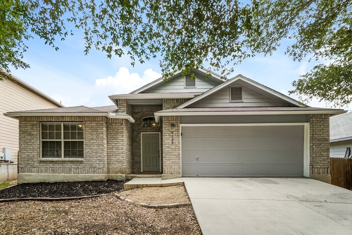 4120 Whisper Point in Schertz, TX - Building Photo