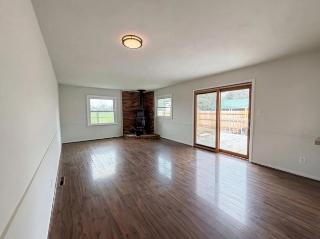 413 Sherwood Dr W in Newark, OH - Building Photo - Building Photo