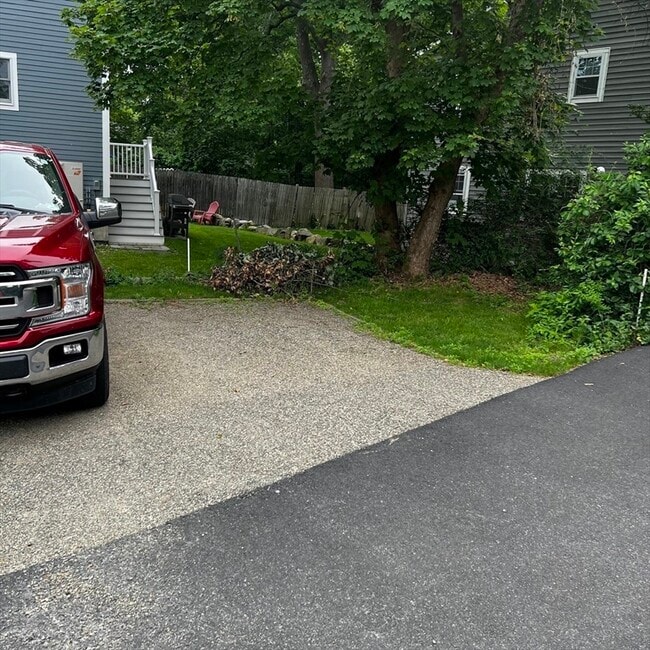 74 Mount Pleasant Ave, Unit 2 in Gloucester, MA - Building Photo - Building Photo