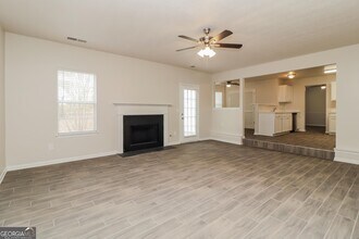 6573 Shaffers Way in Lithonia, GA - Building Photo - Building Photo
