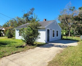11 Bertram St in Pensacola, FL - Building Photo - Building Photo