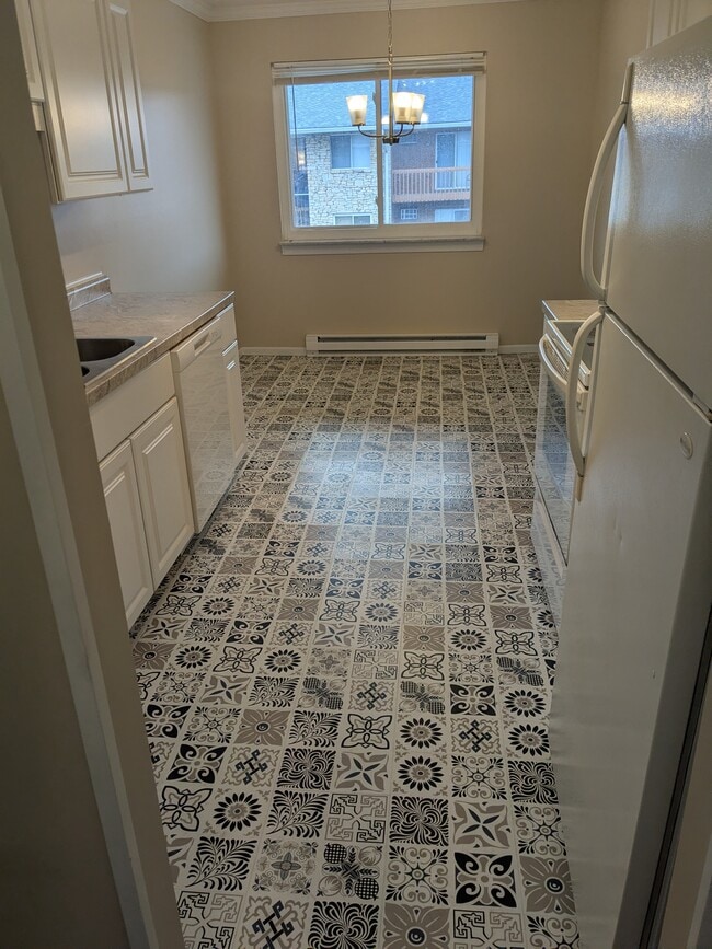 5350 Camelot Dr, Unit 9 in Fairfield, OH - Building Photo - Building Photo