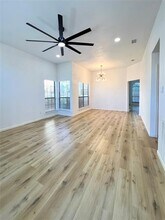 2205 Summit Dr in McKinney, TX - Foto de edificio - Building Photo