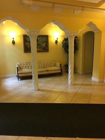 property at 633 W Deming Pl