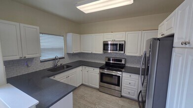 91-1161-1161 Keoneula Blvd in Ewa Beach, HI - Foto de edificio - Building Photo