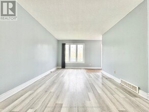37 Mayfair Dr in Welland, ON - Building Photo - Building Photo