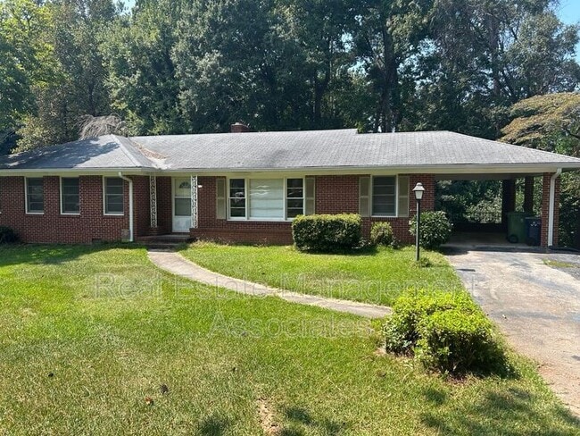 property at 901 Mockingbird Ln