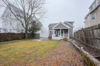 54 Tremont St in Salem, MA - Foto de edificio - Building Photo