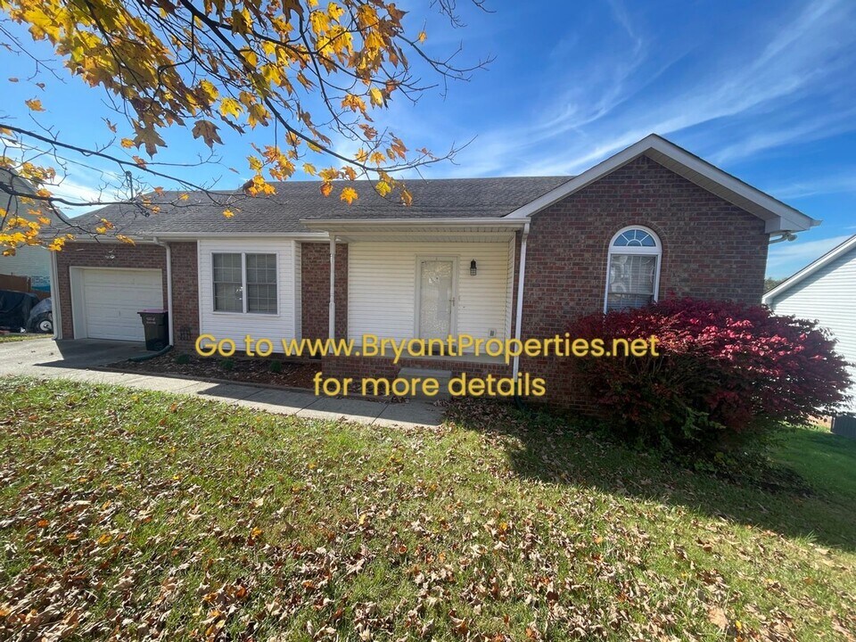 123 Cimmaron Dr in Goodlettsville, TN - Building Photo