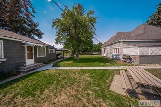 2910 E Lincoln Rd in Idaho Falls, ID - Building Photo - Building Photo