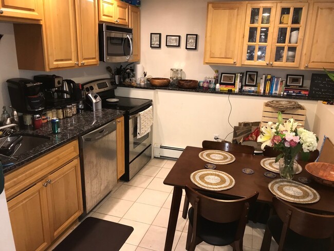 126 Clifton St in Cambridge, MA - Building Photo - Building Photo