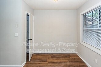 296 Fleming Rd in Charleston, SC - Building Photo - Building Photo