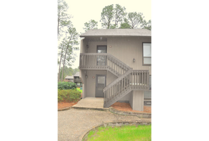 800 St Andrews DriveLinville Gdns in Pinehurst, NC - Building Photo