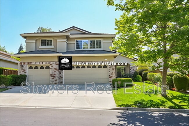 property at 441 Coventry Pl