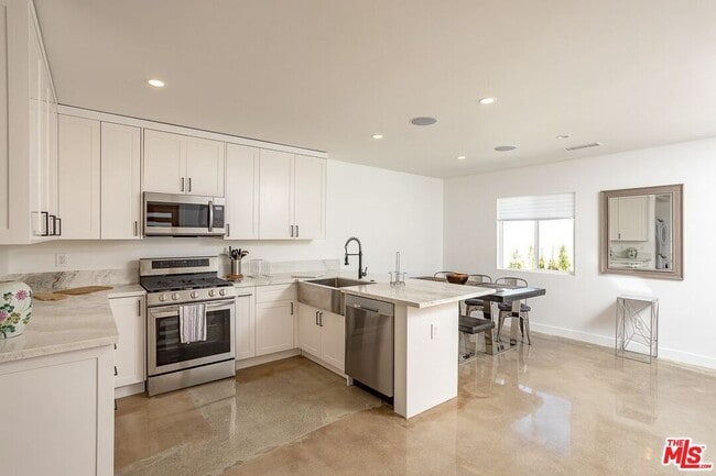 property at 7413 Jamieson Ave