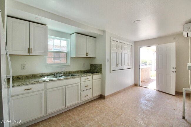 property at 614 Marr St
