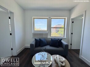 1500 W Hollywood Ave, Unit 1 Bed in Chicago, IL - Building Photo - Building Photo