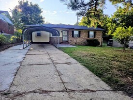 3906 Hammett Dr in Memphis, TN - Building Photo