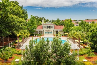 Belle Hall in Mount Pleasant, SC - Building Photo - Building Photo