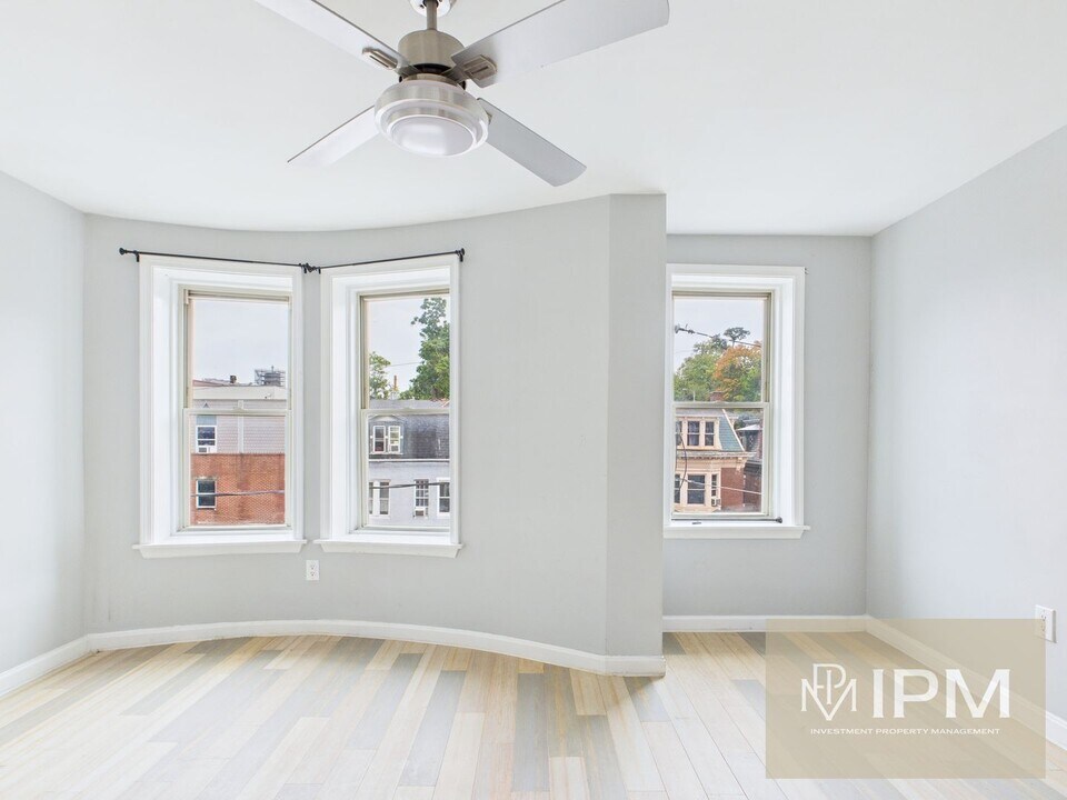 1228 Market St in Harrisburg, PA - Building Photo