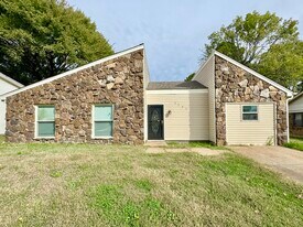 6184 Holly Park Dr in Memphis, TN - Building Photo