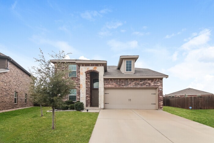 841 Costlow Ln in Fate, TX - Building Photo